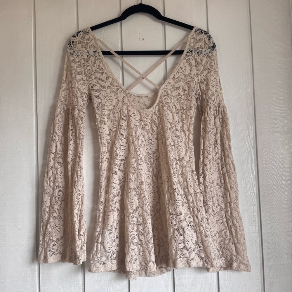 Staring at Stars Y2K Flare Sleeve Lace Top - Picture 2 of 5